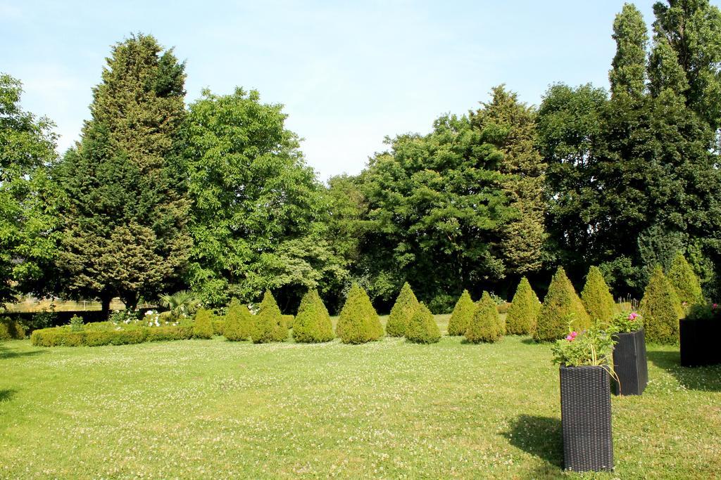 Hotel Und Restaurant Eurohof Duisburg Buitenkant foto